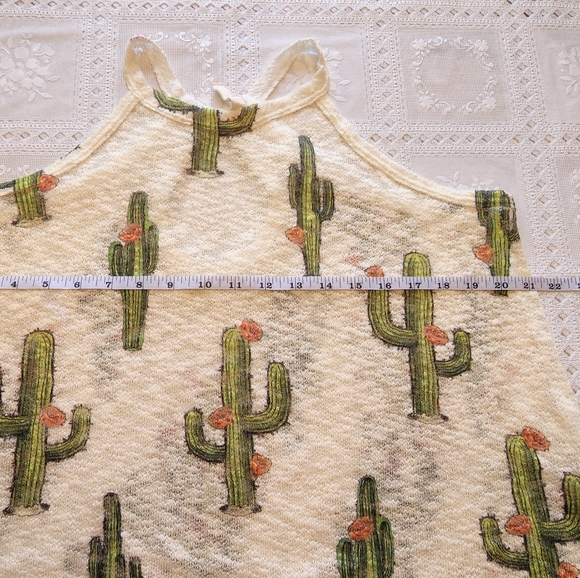 My Beloved Western Cactus Summer Halter Top Size Small - Picture 5 of 6